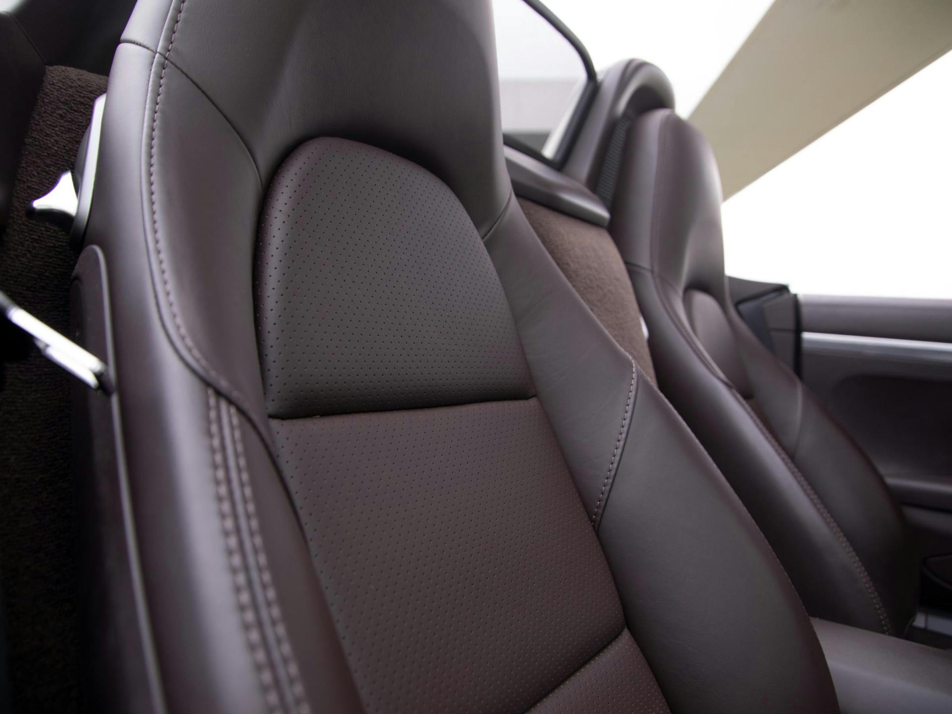 Porsche Boxster 2.7